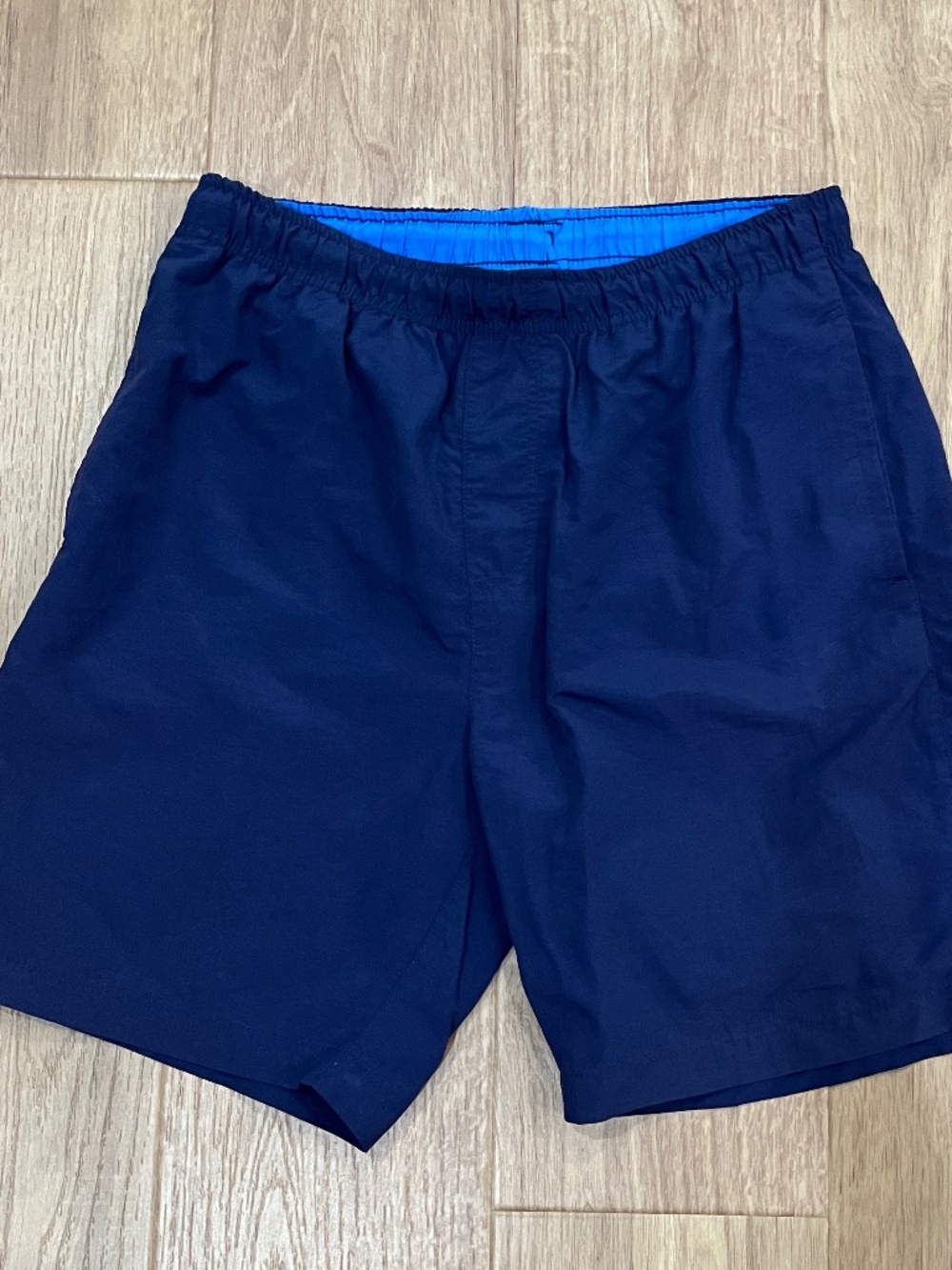 Men’s Ocean and Coast size medium swim trunks